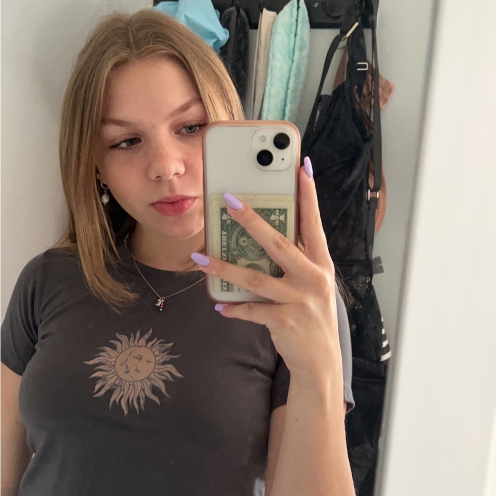 Meet your Posher, Emma